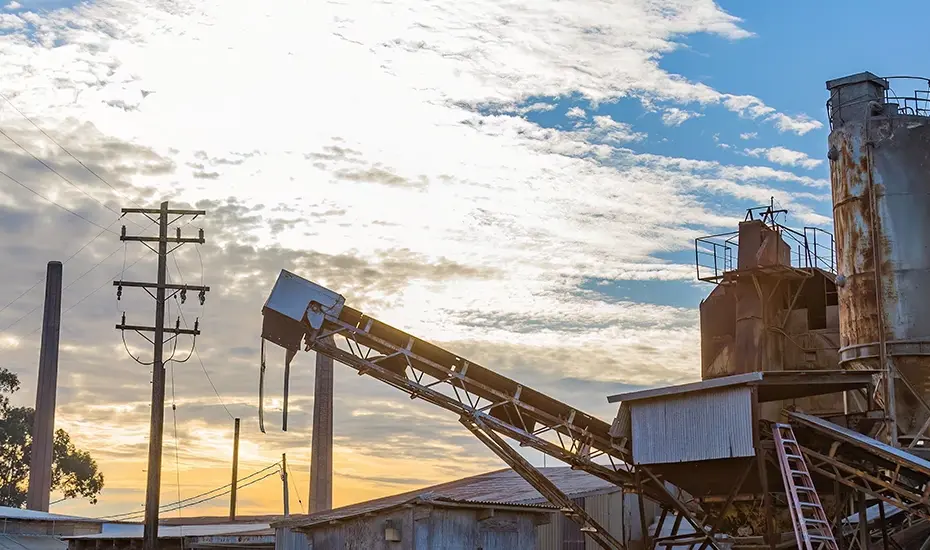 Instalación de estabilizador de voltaje industrial para empresas en Costa Rica